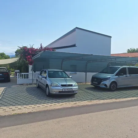 Olea Apartment Vir